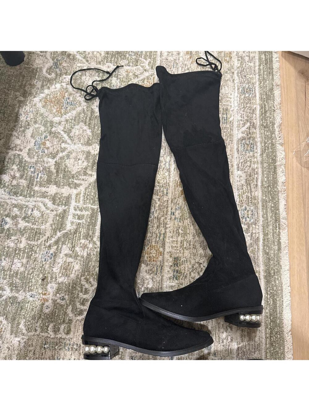 Black suede Catherine melandrino knee high boots with pearl heel #glamour #heels